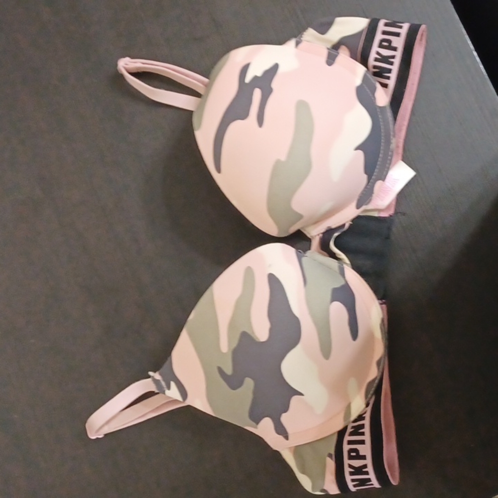 PINK Victoria's Secret bra size 34B